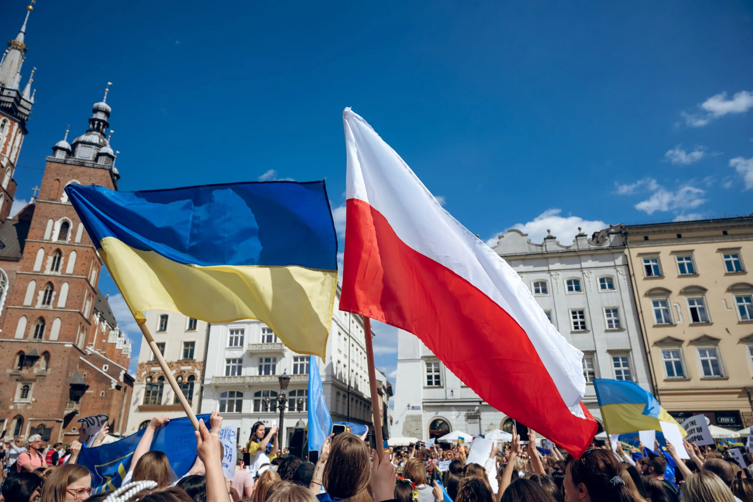 Ile jest Ukraińców w Polsce — aktualne dane 2026