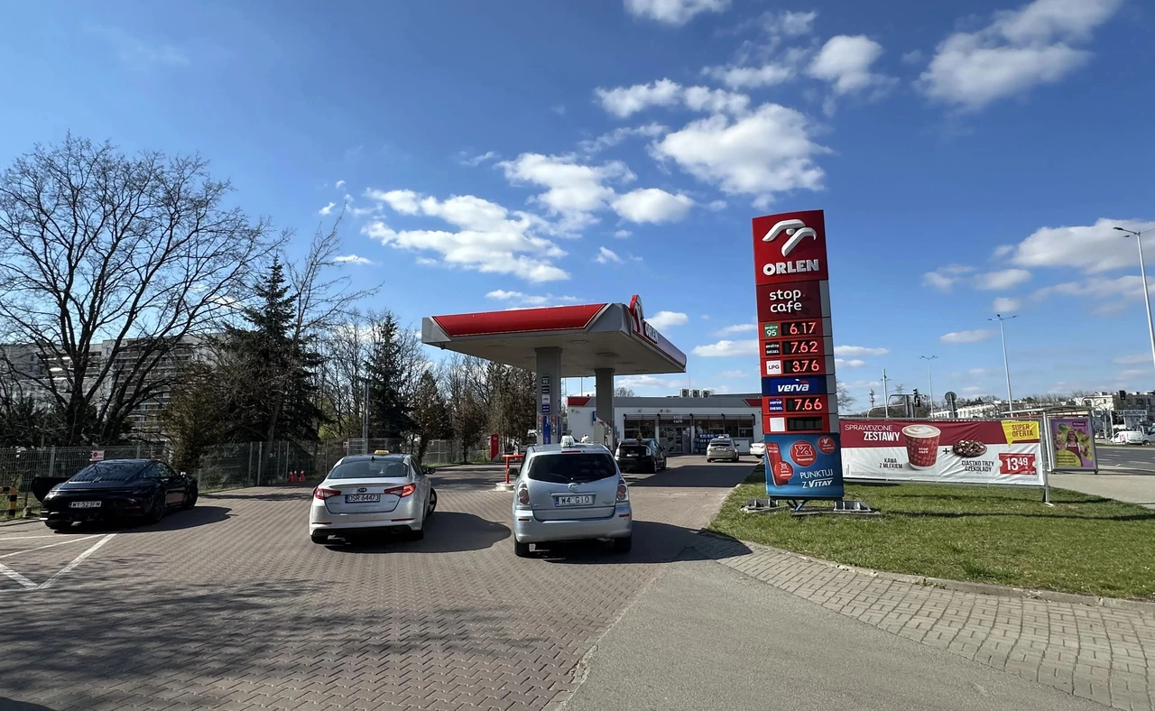Ile kosztuje litr diesla w Polsce – aktualne ceny i mechanizmy 2026