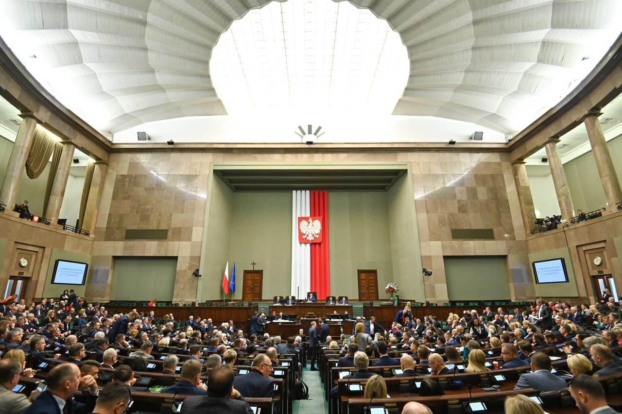 Posiedzenie sejmu harmonogram – rytm obrad polskiego parlamentu w praktyce